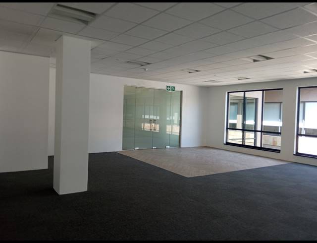 646M² OFFICE TO LET IN SANDTON CENTRAL